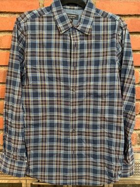 Banana Republic Men's Navy and Tan Plaid Button-Down Shirt